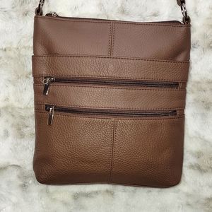 NEW, Brown leather cowhide crossbody purse. Lots of room.